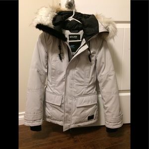 Aritzia Golden by Tna Larsen Parka xs